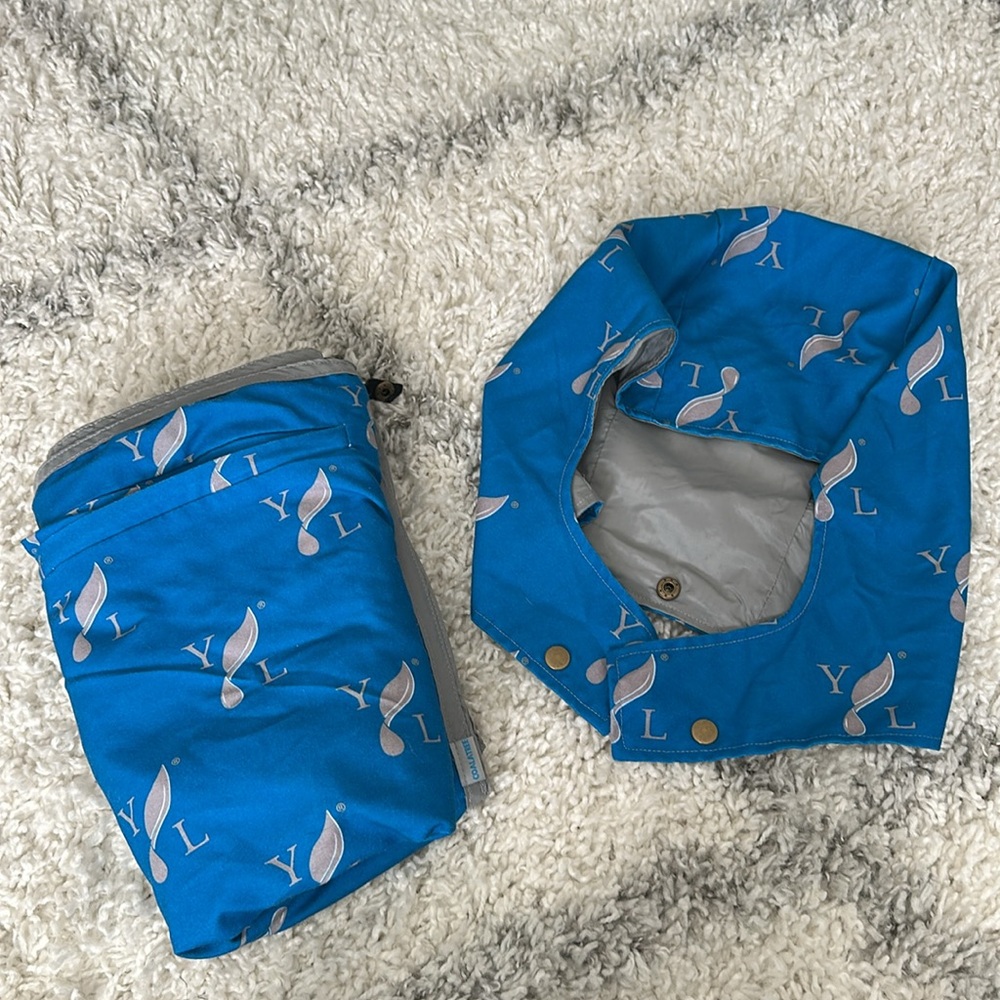 Young Living Coalatree Kachula Adventure Blanket/Poncho